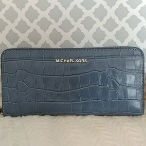 Authentic 💟Michael 💖Kors wallet new with tags